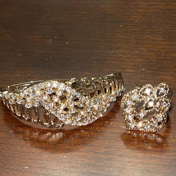 Formal Bracelet and ring gold tone crystal set - Picture 12 of 12